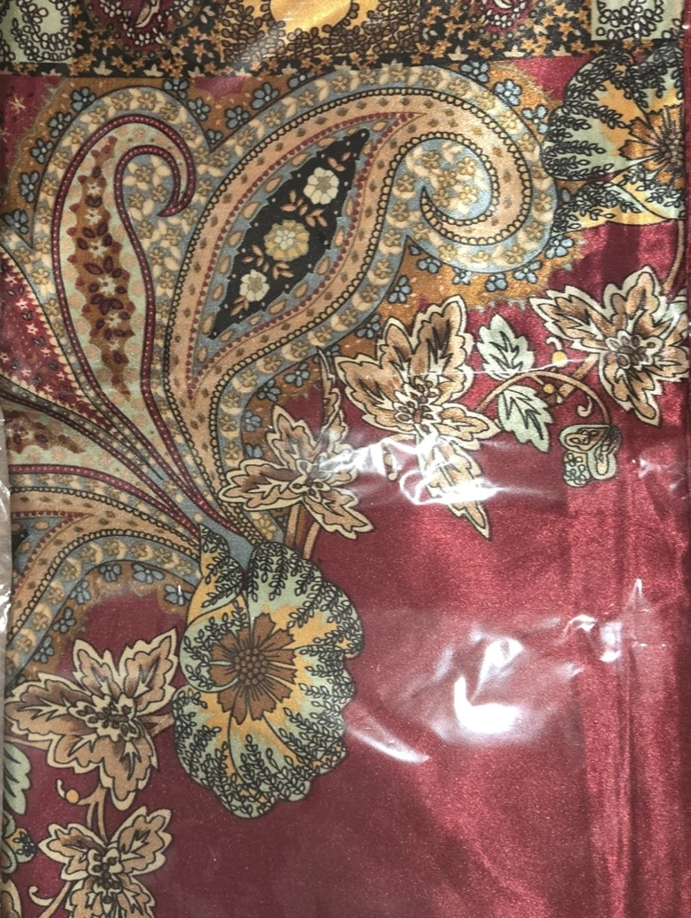 Silk-Feel Red Paisley Print Scarf - Picture 4 of 4